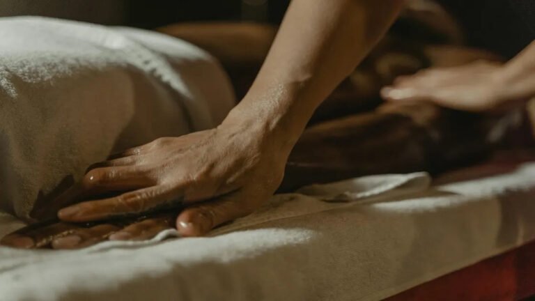 Male to Male Full Body Massage in Delhi NCR image 1
